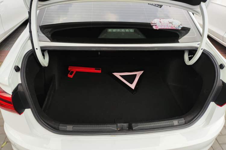 Used Volkswagen Bora 2021 1.5L Automatic Comfort Smart Connect Edition Trunk