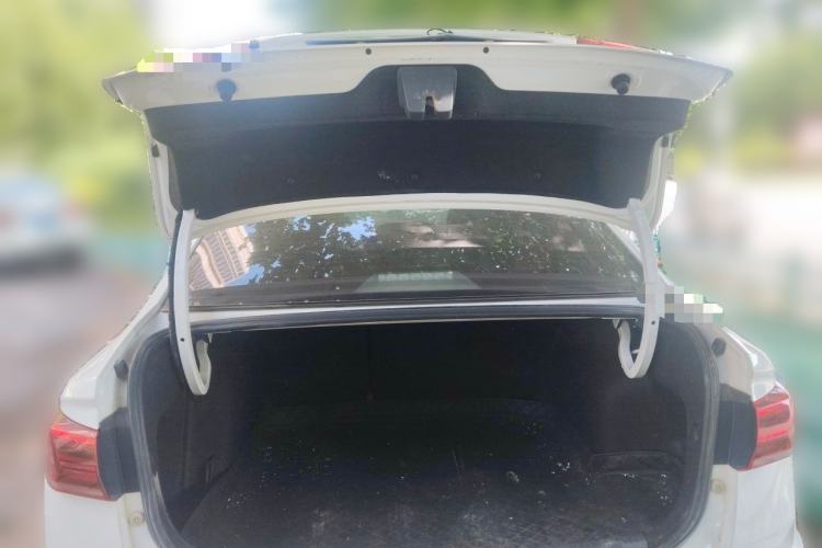 Used Volkswagen Bora 2021 1.5L Automatic Comfort Smart Connect Edition Trunk