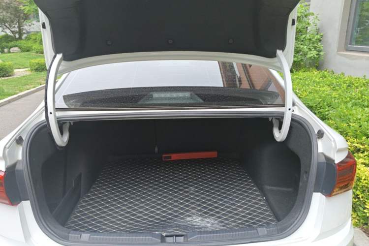 Used Volkswagen Bora 2021 1.5L Automatic Comfort Smart Connect Edition Trunk