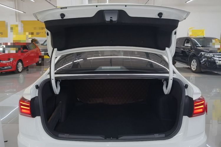 Used Volkswagen Bora 2021 1.5L Automatic Comfort Smart Connect Edition Trunk
