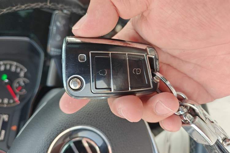 Used Volkswagen Bora 2021 1.5L Automatic Elite Smart Connect Edition Vehicle Key