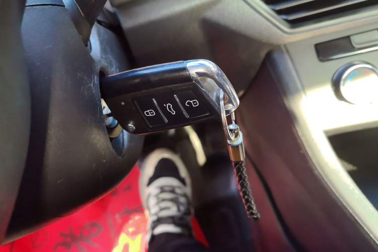 Used Volkswagen Bora 2021 1.5L Automatic Fashionable Smart Connectivity Version Vehicle Key