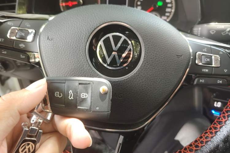 Used Volkswagen Bora 2021 280TSI DSG Elite Smart Connectivity Version Vehicle Key