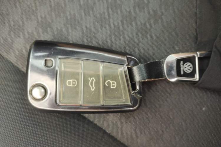 Used Volkswagen Bora 2021 1.5L Automatic Fashionable Smart Connectivity Version Vehicle Key