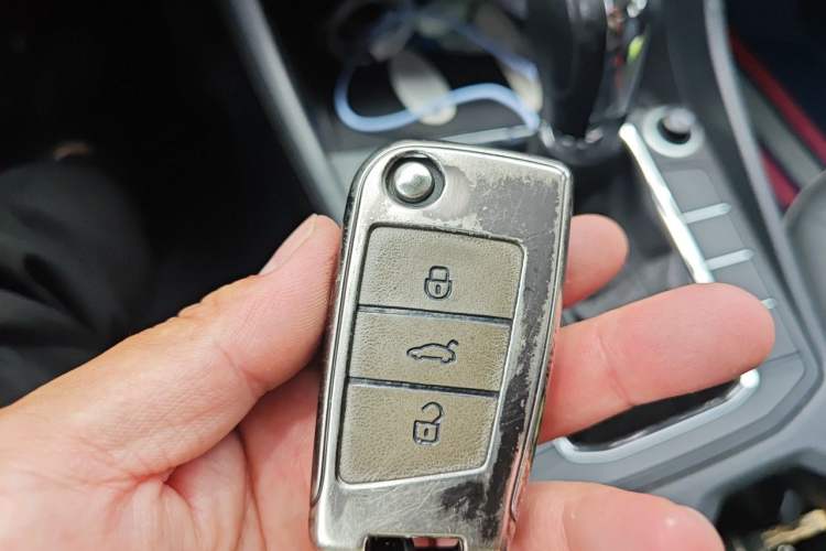 Used Volkswagen Bora 2021 1.5L Automatic Elite Smart Connect Edition Vehicle Key