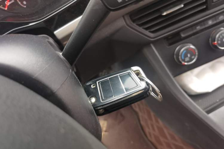 Used Volkswagen Bora 2021 1.5L Automatic Fashionable Smart Connectivity Version Vehicle Key