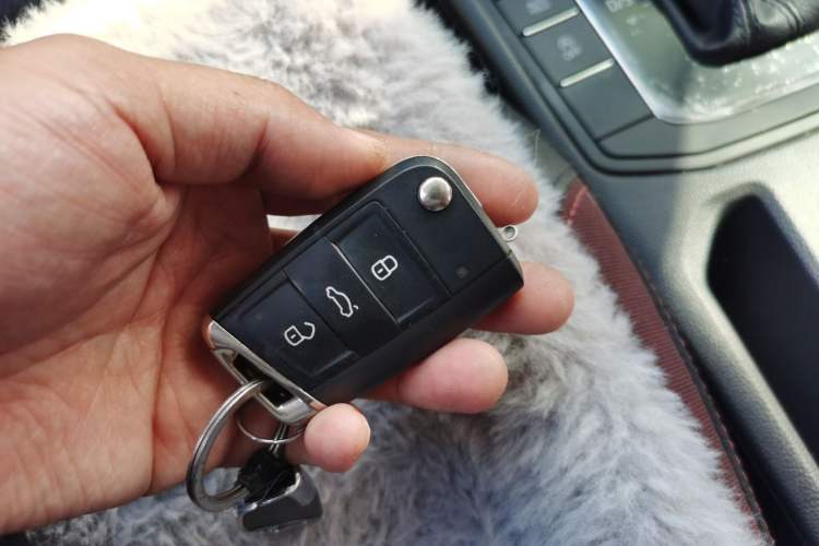 Used Volkswagen Bora 2021 1.5L Automatic Elite Smart Connect Edition Vehicle Key