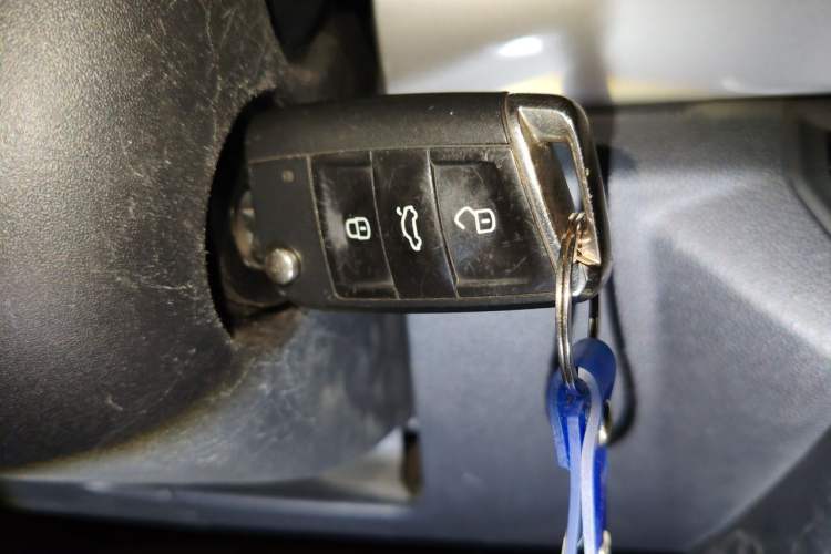 Used Volkswagen Bora 2021 1.5L Automatic Fashionable Smart Connectivity Version Vehicle Key