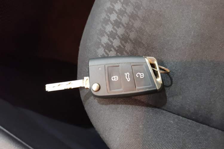 Used Volkswagen Bora 2021 1.5L Automatic Fashionable Smart Connectivity Version Vehicle Key