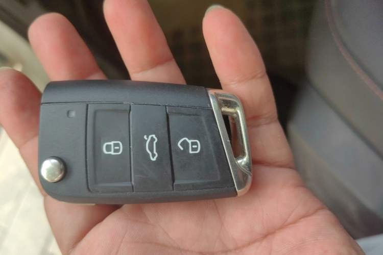 Used Volkswagen Bora 2021 1.5L Automatic Comfort Smart Connect Edition Vehicle Key