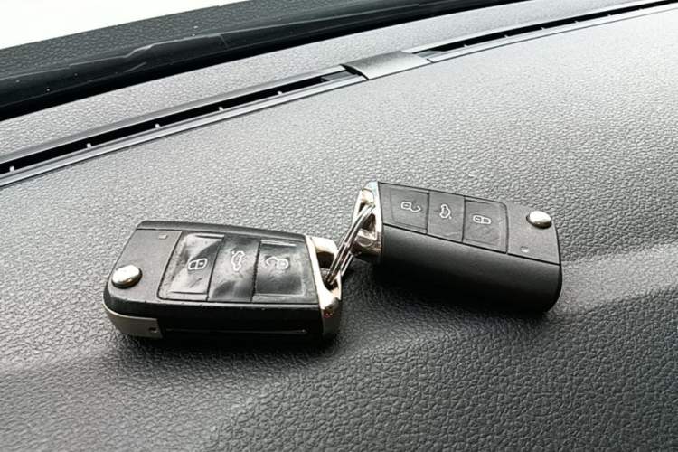 Used Volkswagen Bora 2021 1.5L Automatic Comfort Smart Connect Edition Vehicle Key