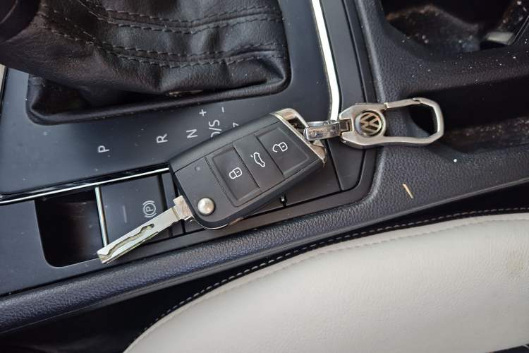 Used Volkswagen Bora 2021 1.5L Automatic Fashionable Smart Connectivity Version Vehicle Key