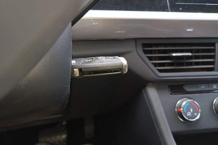 Used Volkswagen Bora 2021 1.5L Automatic Fashionable Smart Connectivity Version Vehicle Key
