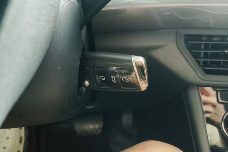 Used Volkswagen Bora 2021 200TSI DSG Comfort Connect Edition Vehicle Key