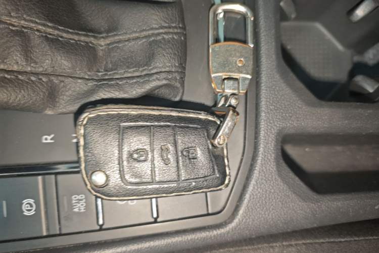 Used Volkswagen Bora 2021 1.5L Automatic Fashionable Smart Connectivity Version Vehicle Key