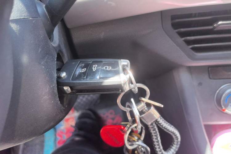 Used Volkswagen Bora 2021 1.5L Automatic Fashionable Smart Connectivity Version Vehicle Key