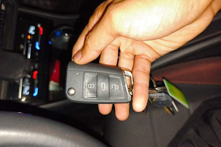 Used Volkswagen Bora 2021 1.5L Automatic Elite Smart Connect Edition Vehicle Key