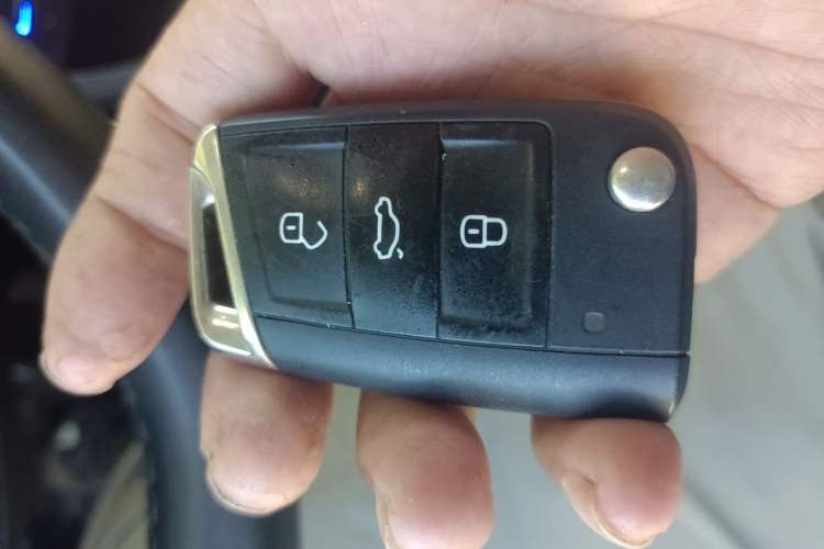 Used Volkswagen Bora 2021 1.5L Automatic Elite Smart Connect Edition Vehicle Key