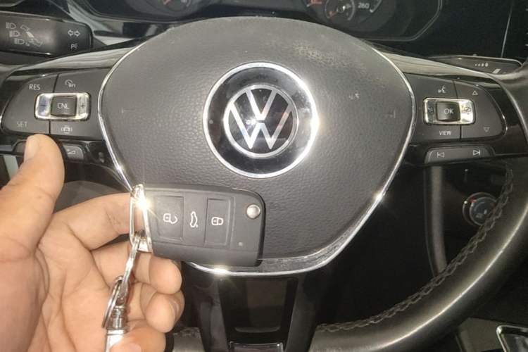 Used Volkswagen Bora 2021 1.5L Automatic Comfort Smart Connect Edition Vehicle Key