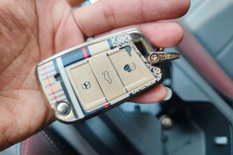 Used Volkswagen Bora 2021 1.5L Automatic Elite Smart Connect Edition Vehicle Key
