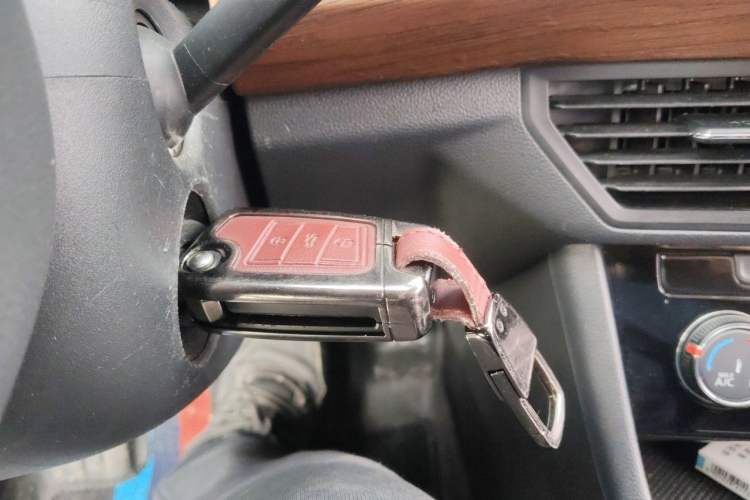 Used Volkswagen Bora 2021 1.5L Automatic Comfort Smart Connect Edition Vehicle Key