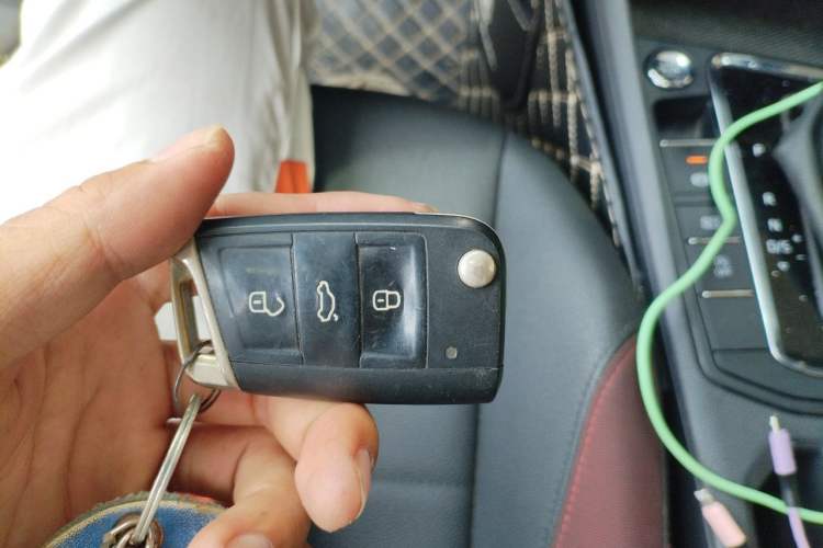 Used Volkswagen Bora 2021 1.5L Automatic Elite Smart Connect Edition Vehicle Key