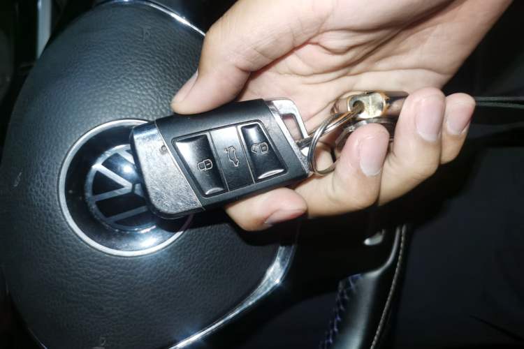 Used Volkswagen Bora 2021 1.5L Automatic Elite Smart Connect Edition Vehicle Key