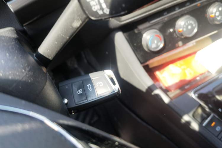 Used Volkswagen Bora 2021 1.5L Automatic Comfort Smart Connect Edition Vehicle Key