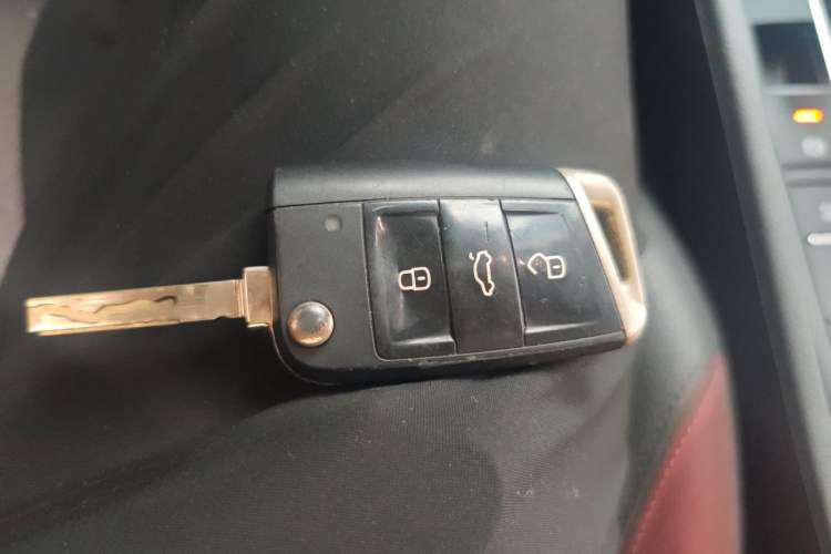 Used Volkswagen Bora 2021 1.5L Automatic Fashionable Smart Connectivity Version Vehicle Key