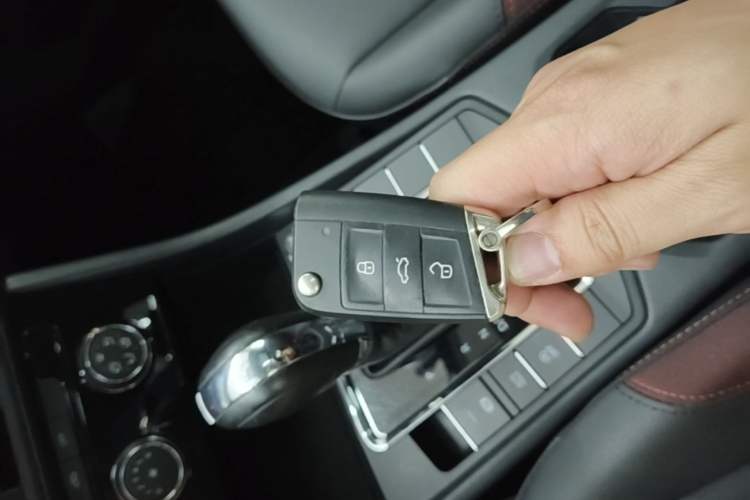 Used Volkswagen Bora 2021 1.5L Automatic Comfort Smart Connect Edition Vehicle Key