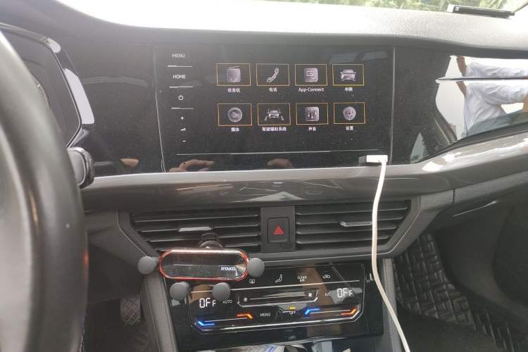 Used Volkswagen Bora 2021 280TSI DSG Elite Smart Connectivity Version Audio And AC Panel