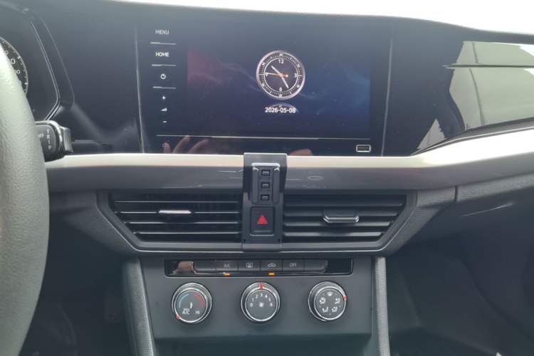 Used Volkswagen Bora 2021 1.5L Automatic Fashionable Smart Connectivity Version Audio And AC Panel