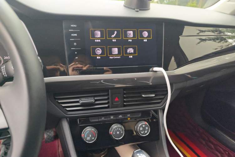 Used Volkswagen Bora 2021 1.5L Automatic Comfort Smart Connect Edition Audio And AC Panel