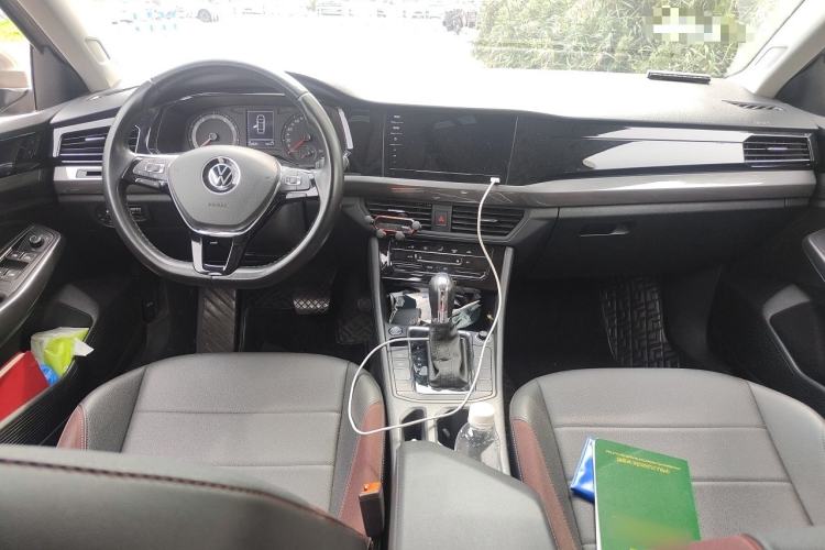 Used Volkswagen Bora 2021 280TSI DSG Elite Smart Connectivity Version Center Console