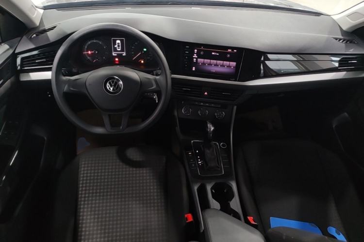 Used Volkswagen Bora 2021 1.5L Automatic Fashionable Smart Connectivity Version Center Console