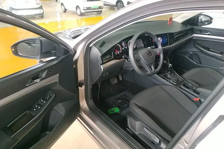 Used Volkswagen Bora 2021 1.5L Automatic Fashionable Smart Connectivity Version Driver Seat