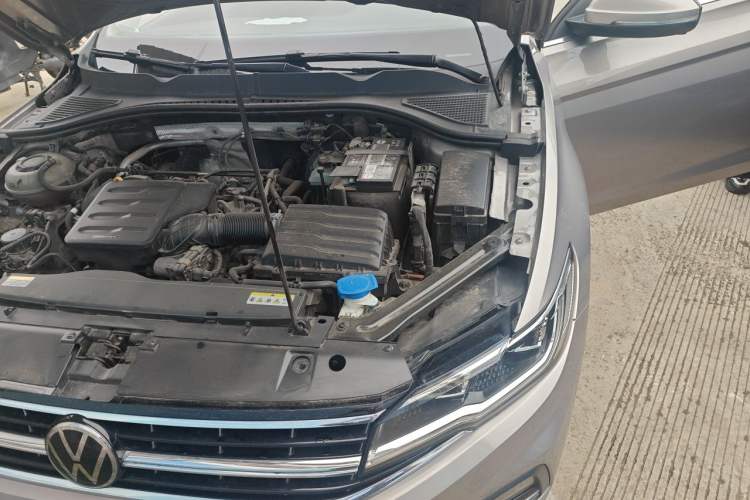 Used Volkswagen Bora 2021 1.5L Automatic Elite Smart Connect Edition Engine Bay Left