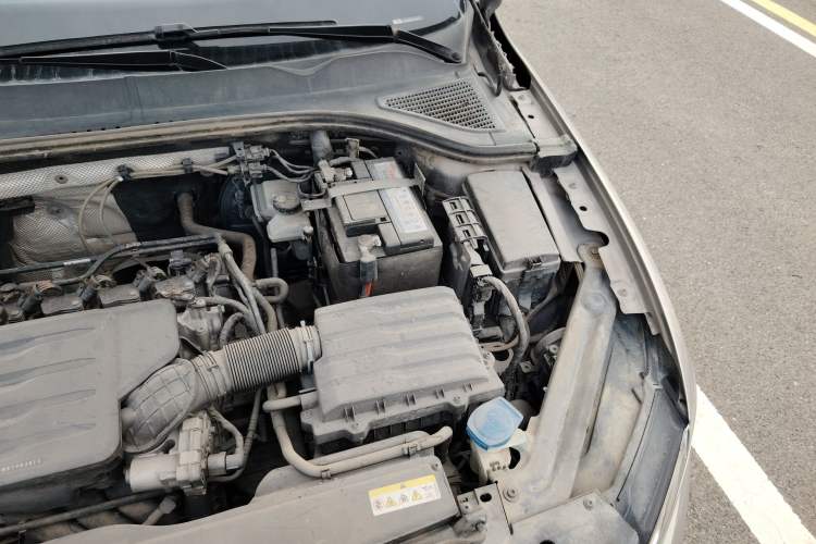 Used Volkswagen Bora 2021 1.5L Automatic Elite Smart Connect Edition Engine Bay Left