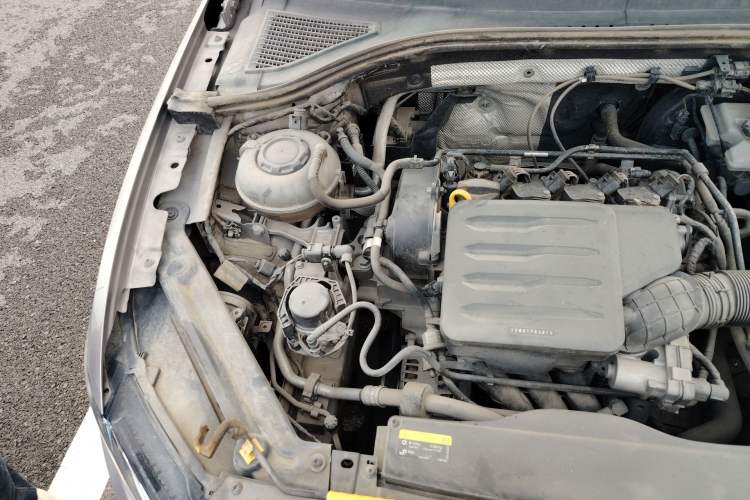 Used Volkswagen Bora 2021 1.5L Automatic Elite Smart Connect Edition Engine Bay Right