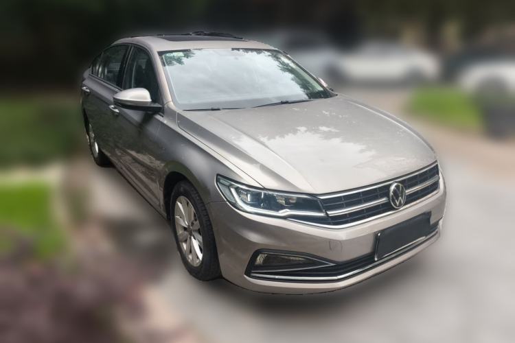 Used Volkswagen Bora 2021 1.5L Manual Comfort Smart Connect Edition Front Right 45 Deg