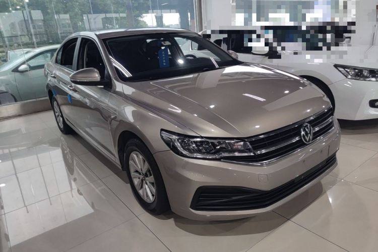 Used Volkswagen Bora 2021 1.5L Automatic Fashionable Smart Connectivity Version Front Right 45 Deg