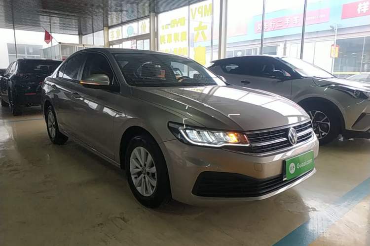 Used Volkswagen Bora 2021 1.5L Automatic Fashionable Smart Connectivity Version Front Right 45 Deg
