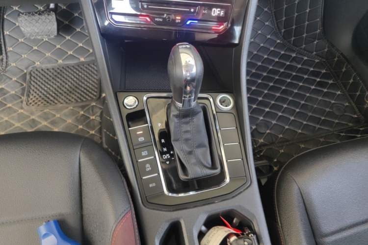 Used Volkswagen Bora 2021 280TSI DSG Elite Smart Connectivity Version Gear Lever