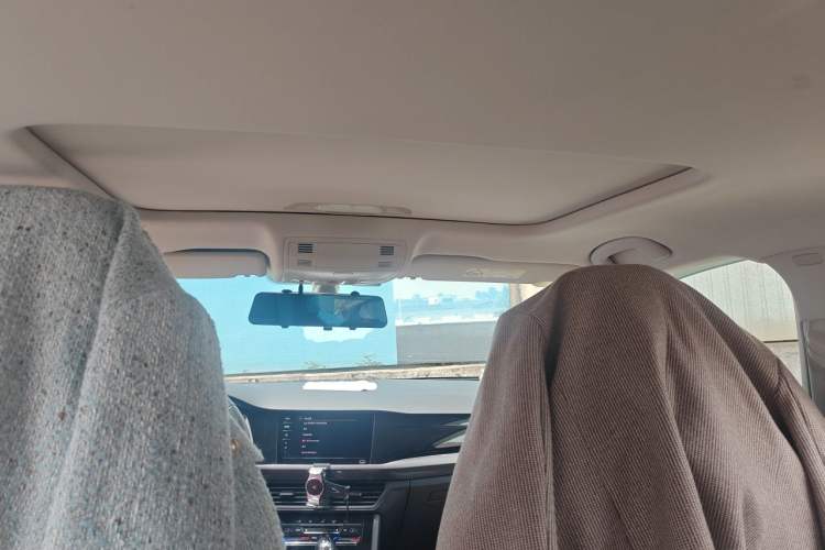 Used Volkswagen Bora 2021 1.5L Automatic Elite Smart Connect Edition Headliner