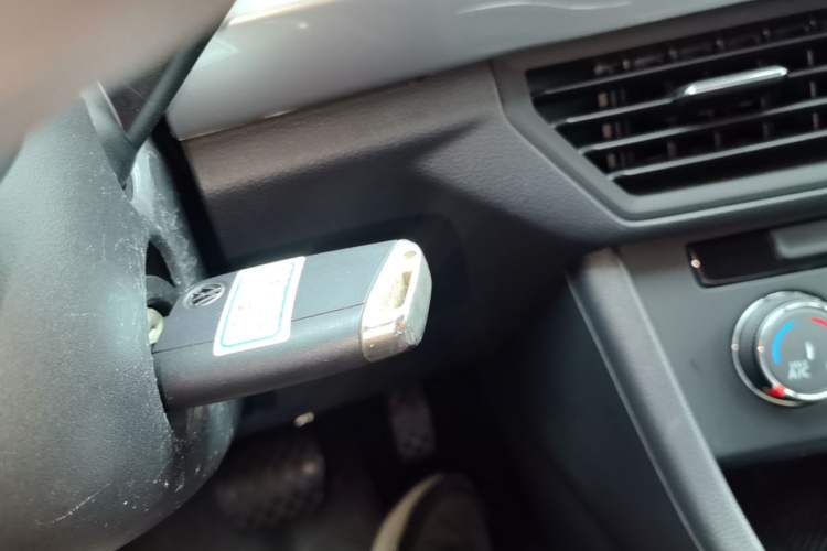 Used Volkswagen Bora 2021 1.5L Automatic Fashionable Smart Connectivity Version Interior 1