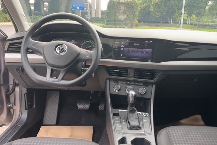 Used Volkswagen Bora 2021 1.5L Automatic Fashionable Smart Connectivity Version Interior 3