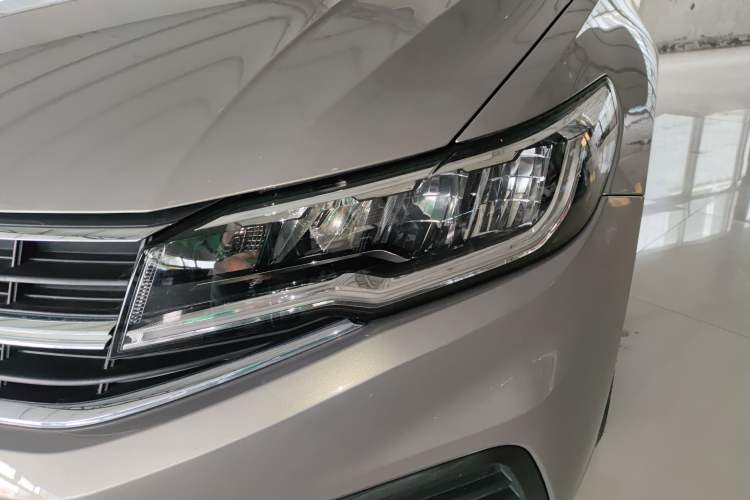 Used Volkswagen Bora 2021 1.5L Automatic Fashionable Smart Connectivity Version Left Front Headlight