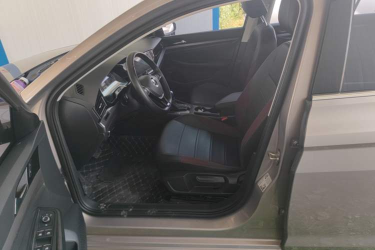 Used Volkswagen Bora 2021 280TSI DSG Elite Smart Connectivity Version Left Front Seat