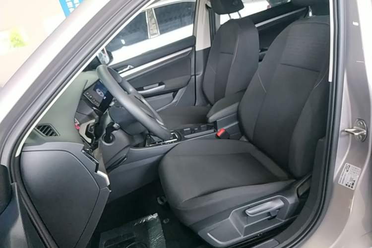 Used Volkswagen Bora 2021 1.5L Automatic Fashionable Smart Connectivity Version Left Front Seat