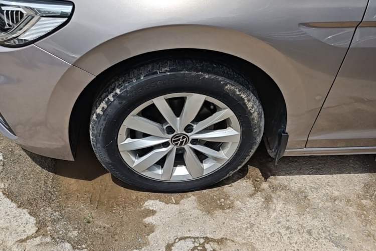 Used Volkswagen Bora 2021 1.5L Automatic Comfort Smart Connect Edition Left Front Wheel Hub
